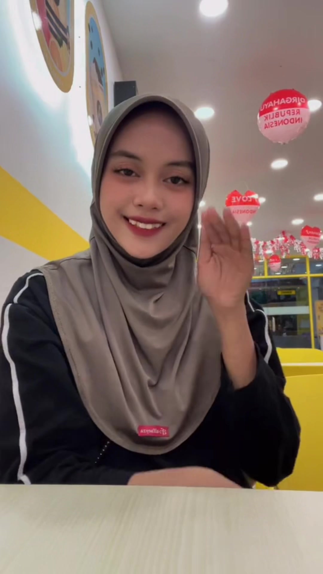@yana