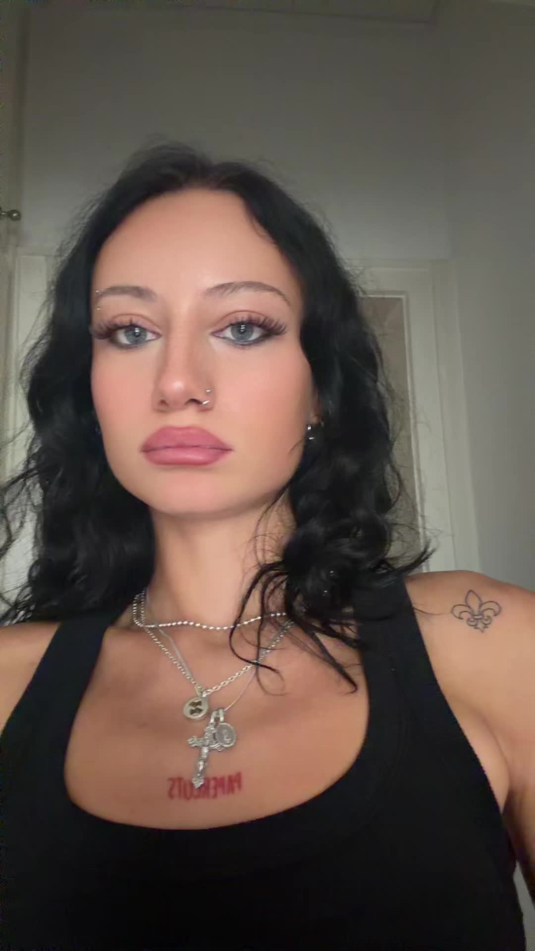 @julialuell