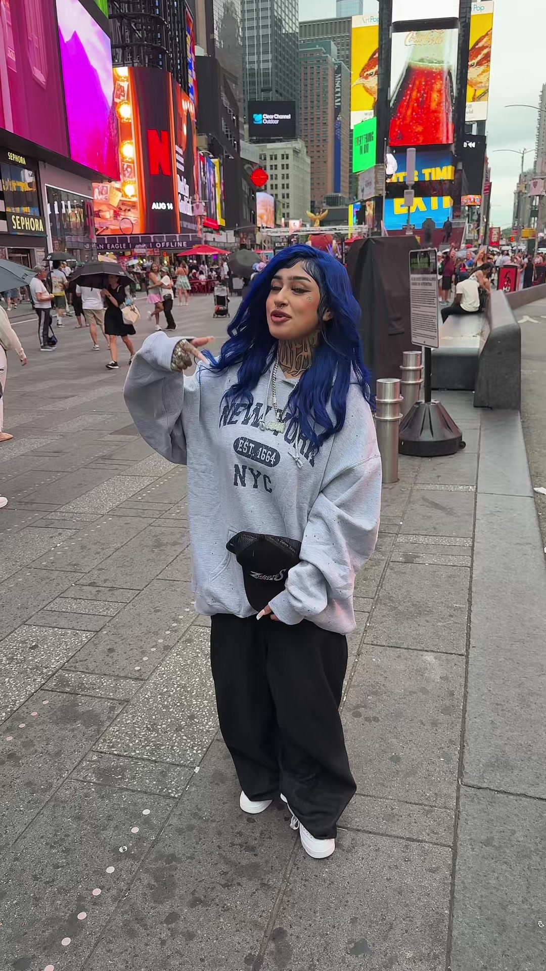 @chicanarosas13