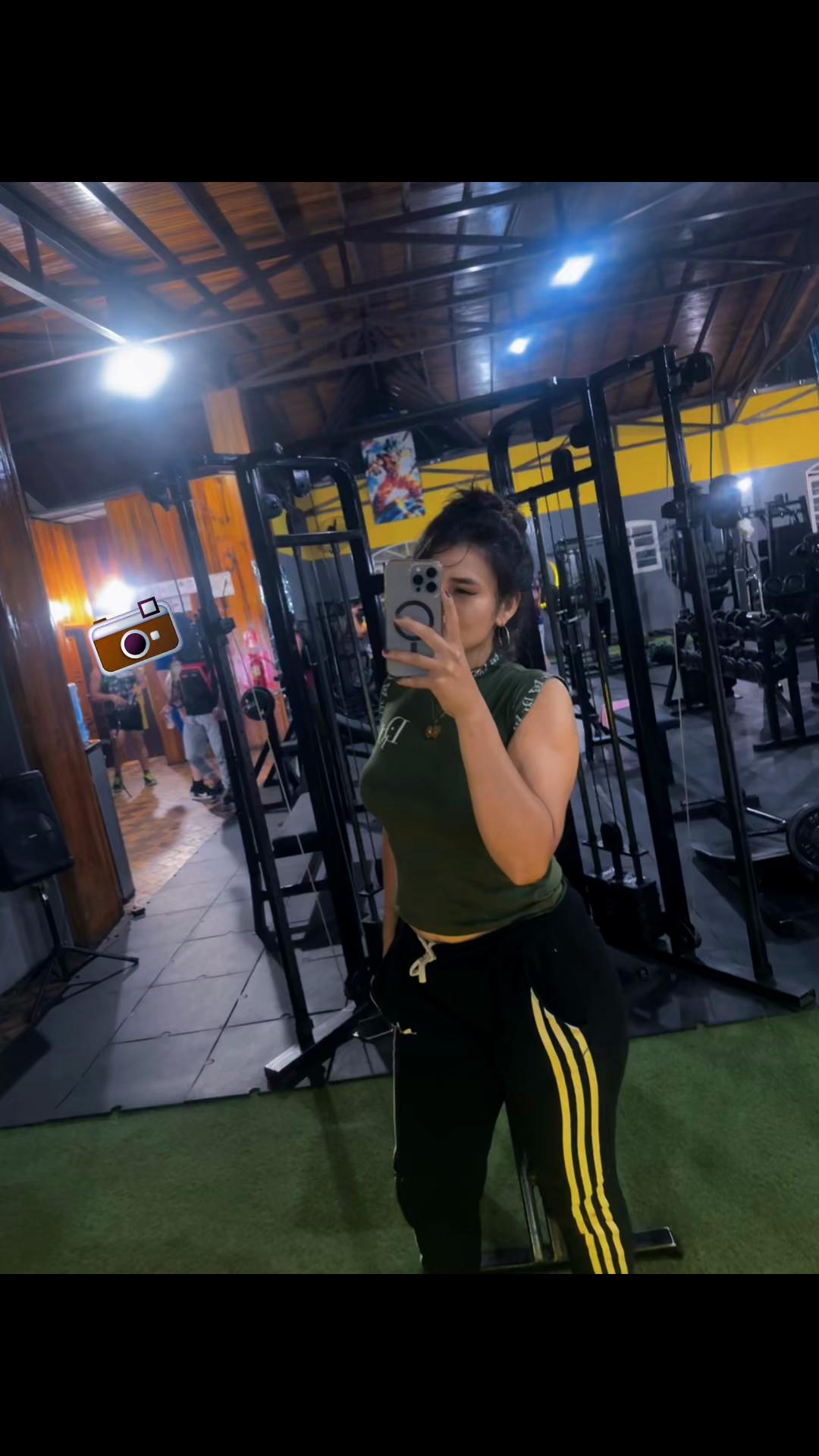 @lachamita⚡