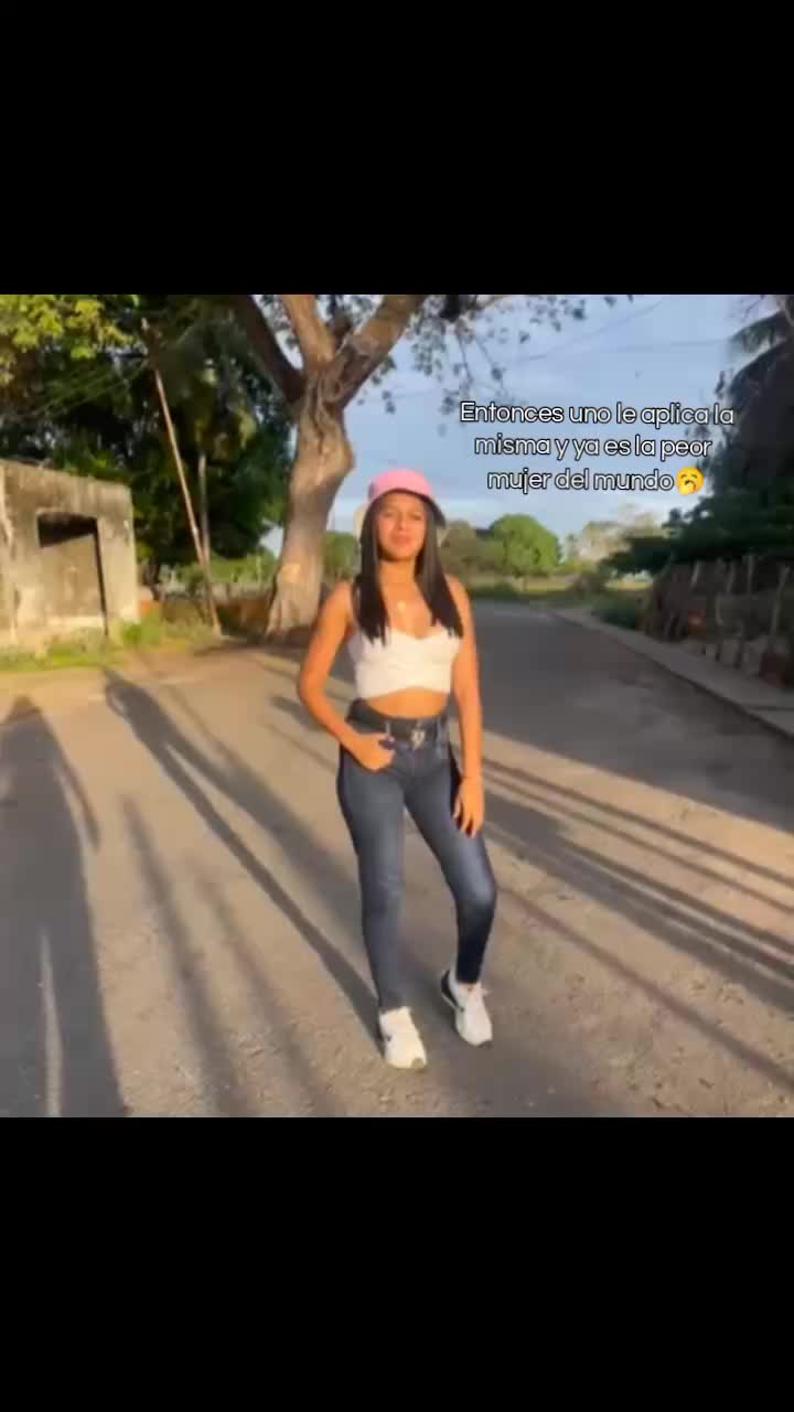 @🐢🍒𝓐𝓷𝓷𝓮𝓵𝔂𝓼🐢🍒