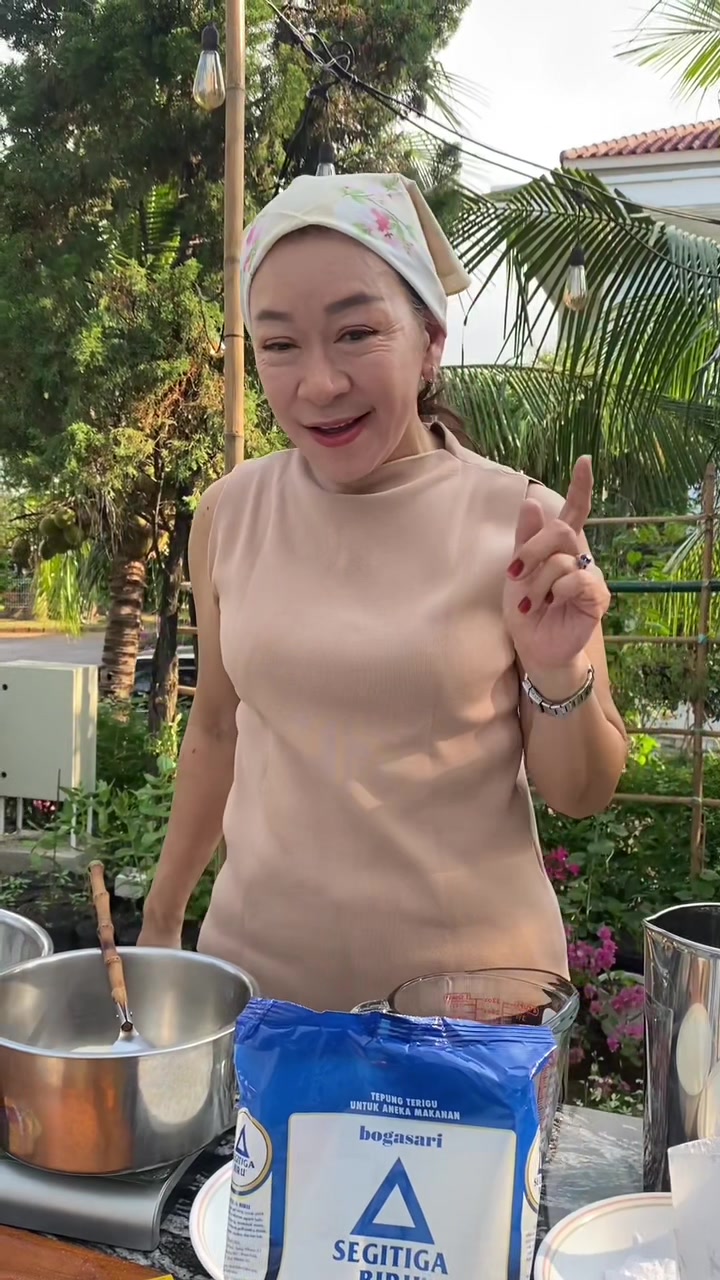@Madam Song- Yulia Chai
