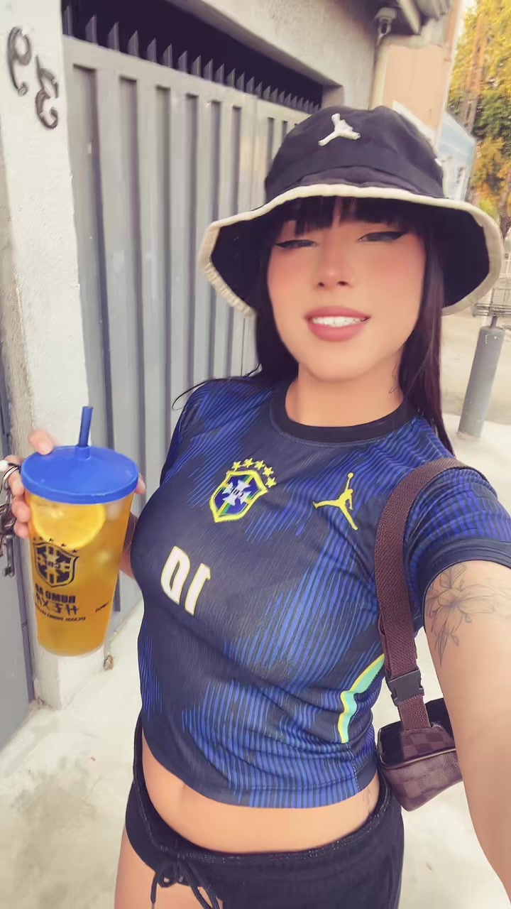 @015_camille