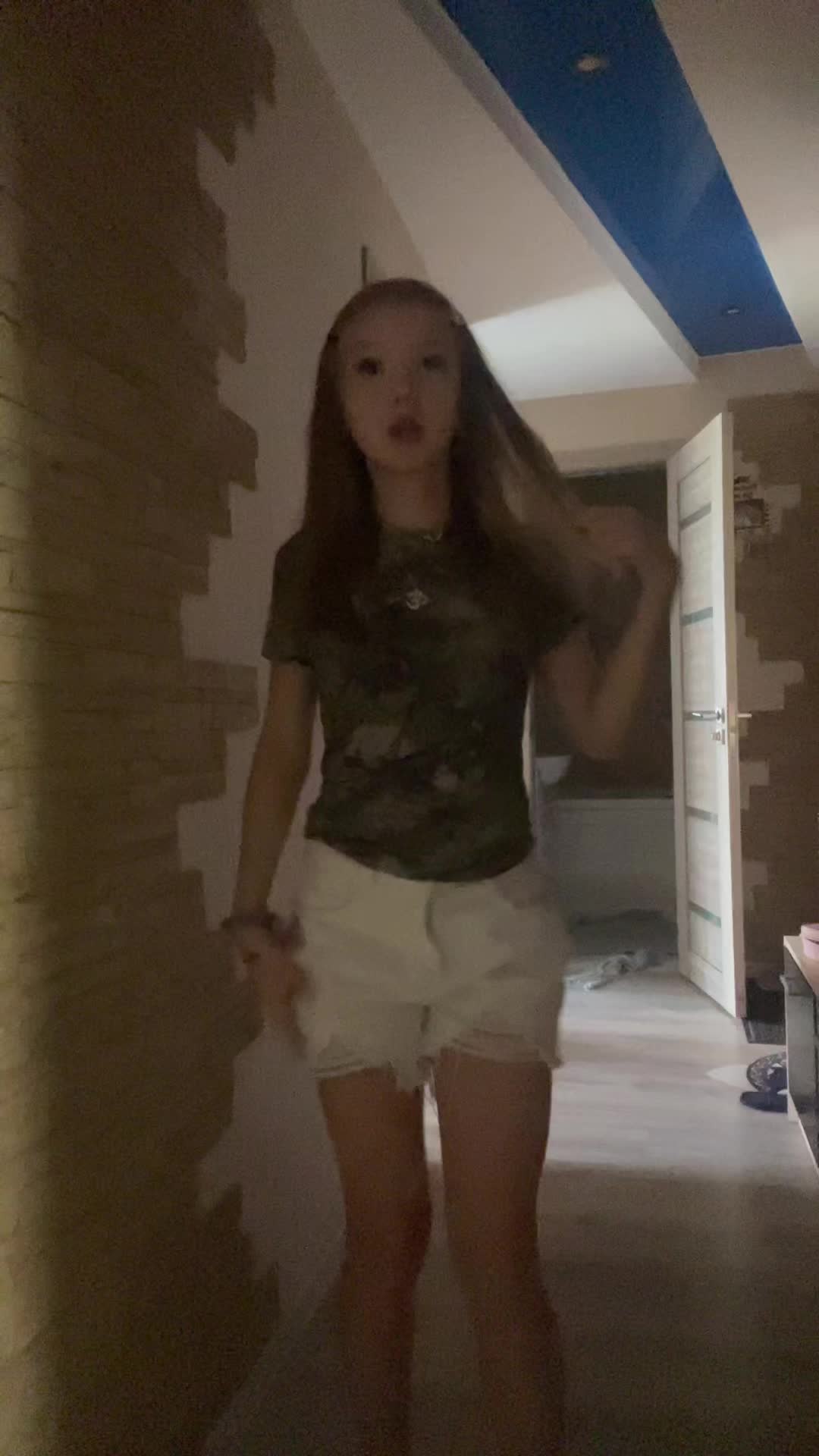 @alissach