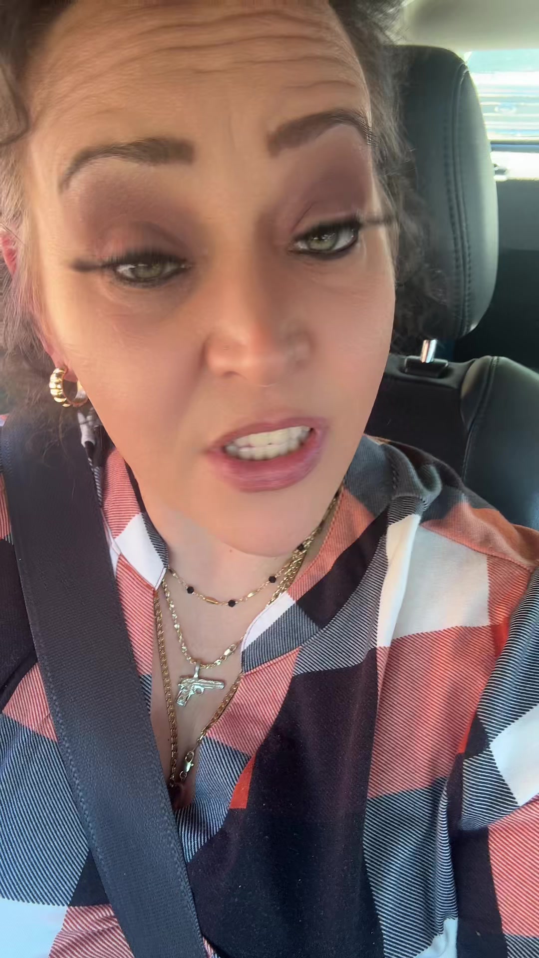 @Bee