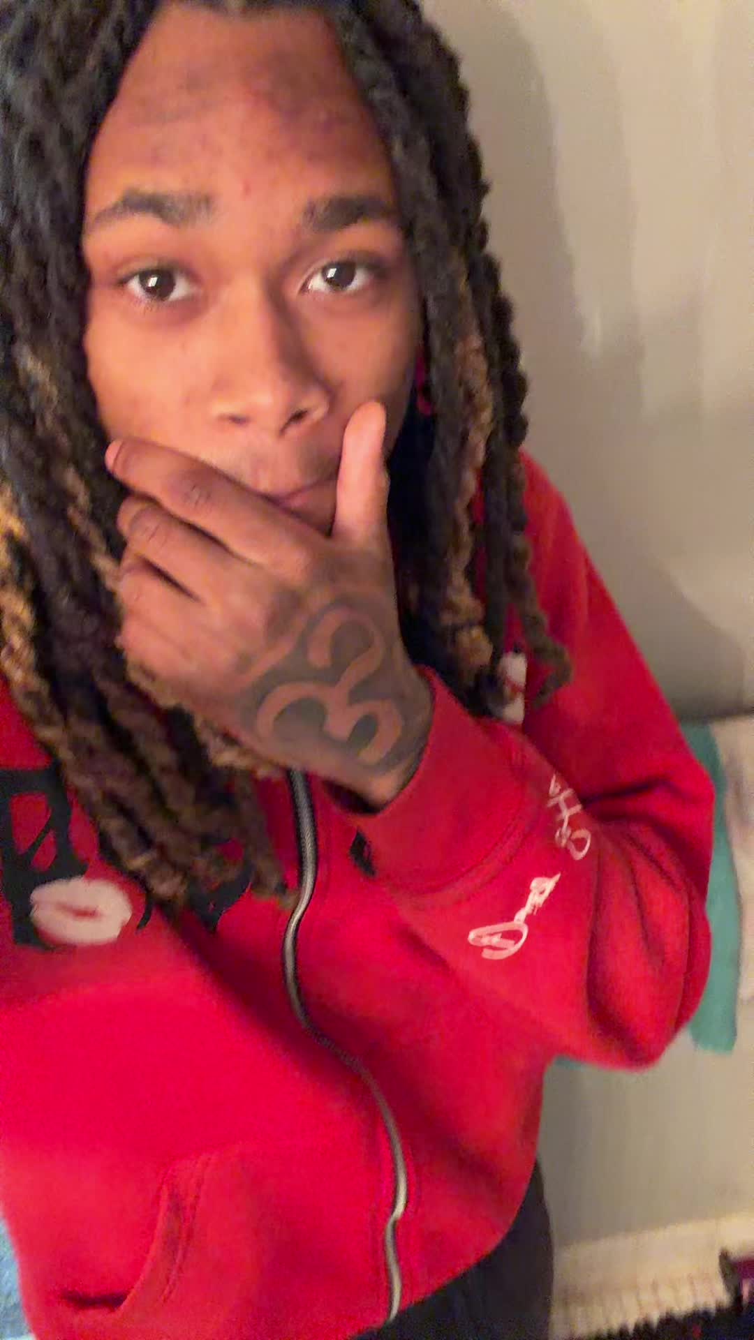 @Dee🔥🦁