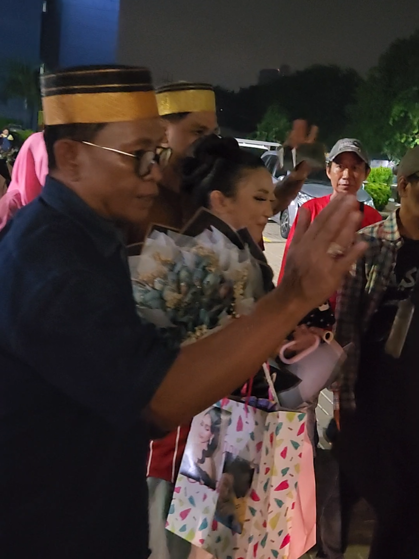 @AZRIL OFFICIAL