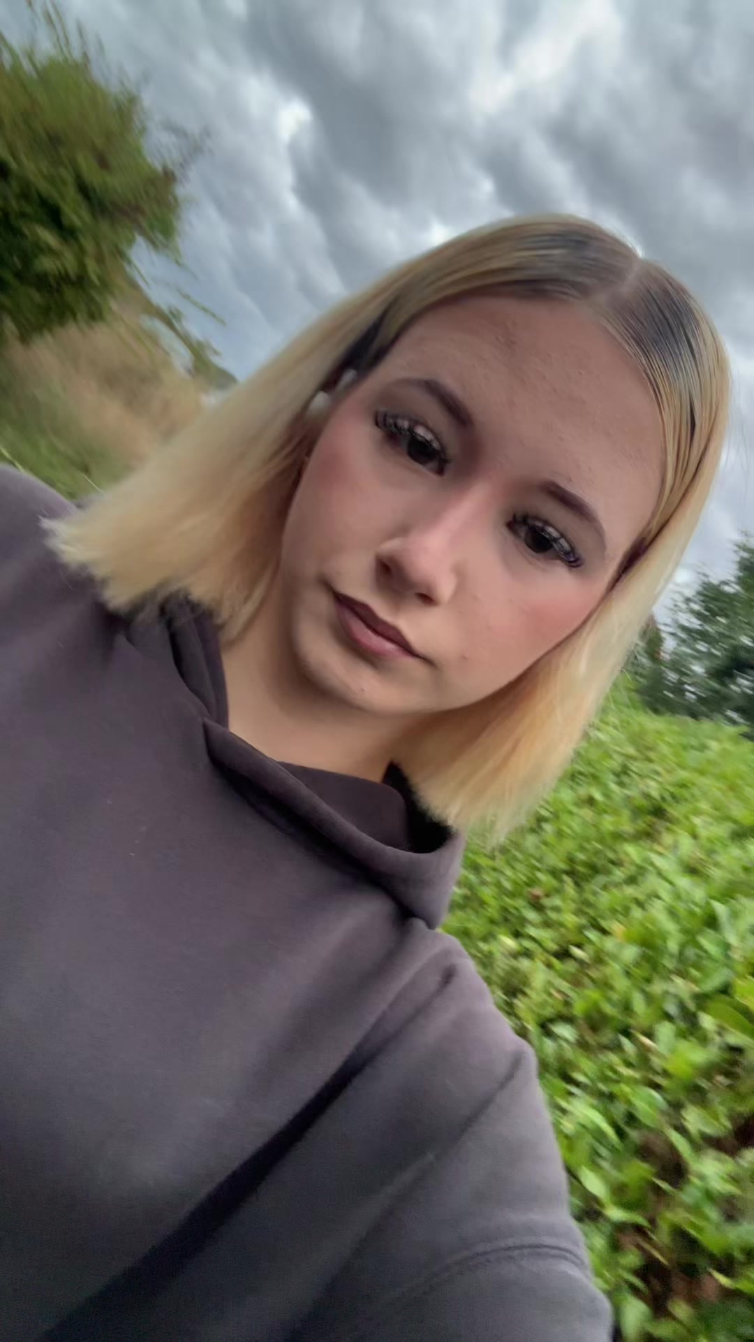 @🎭