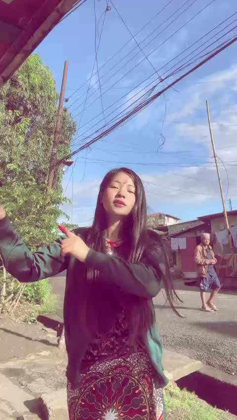 @Sneha._. 🧷