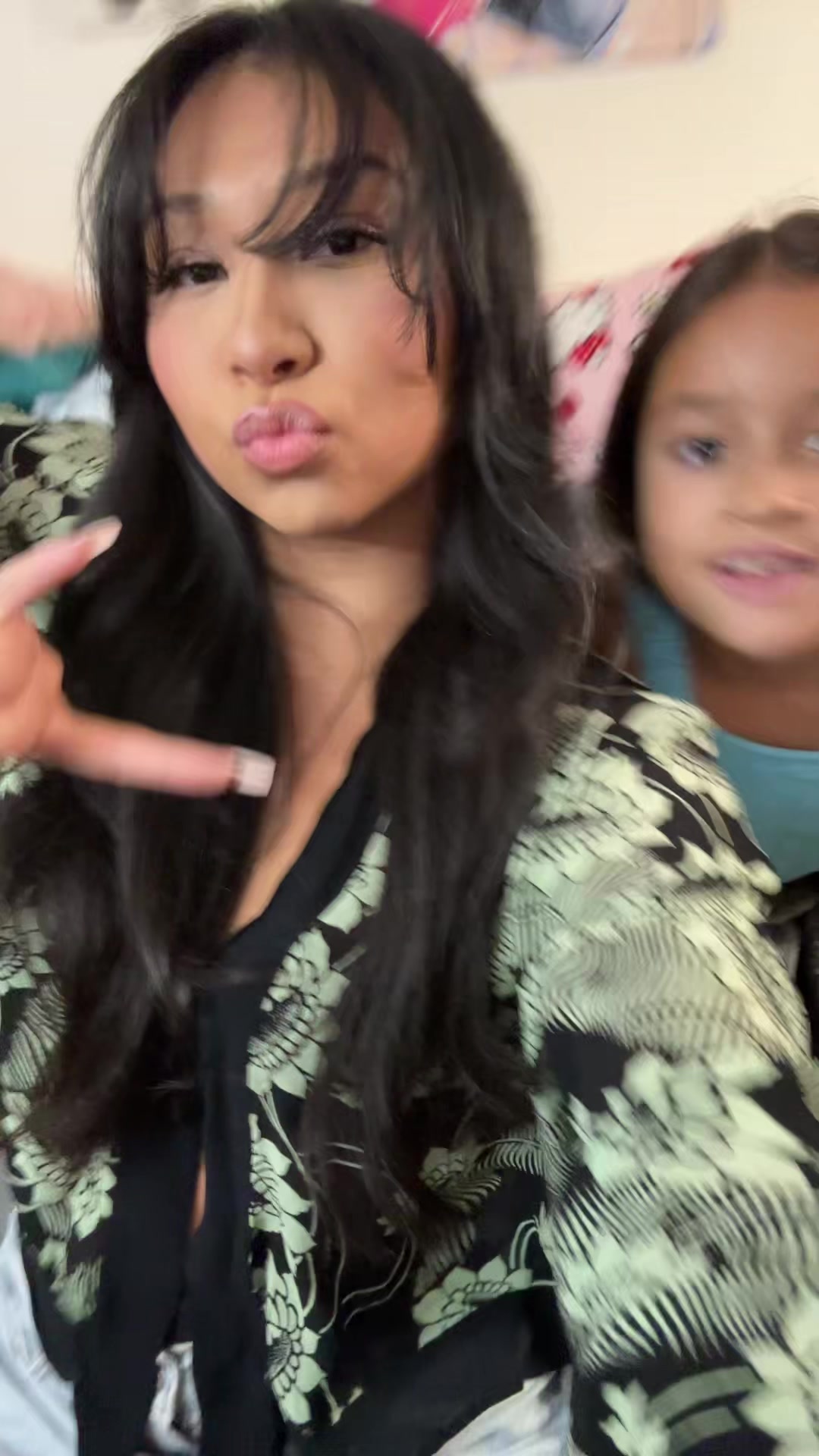 @kat 🖤