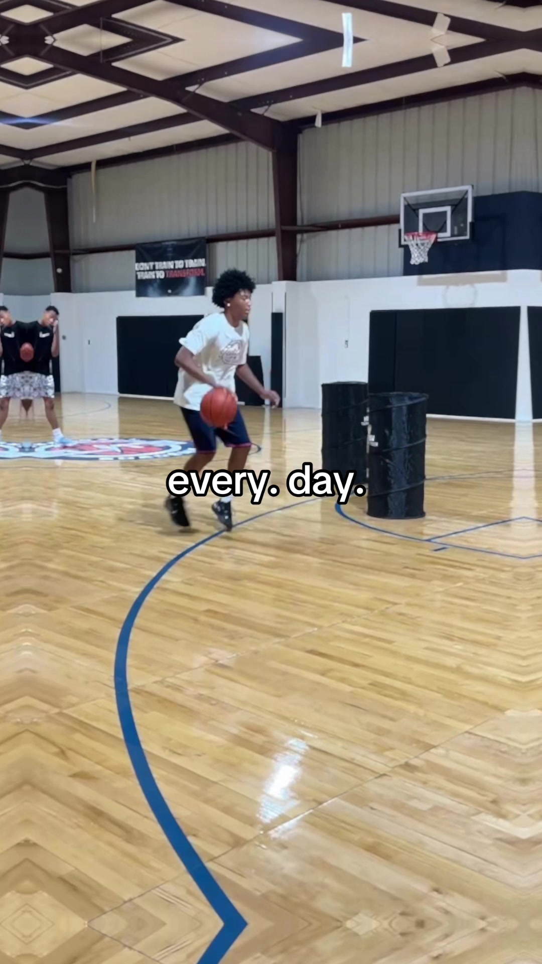 @EliteHoopsAcademy