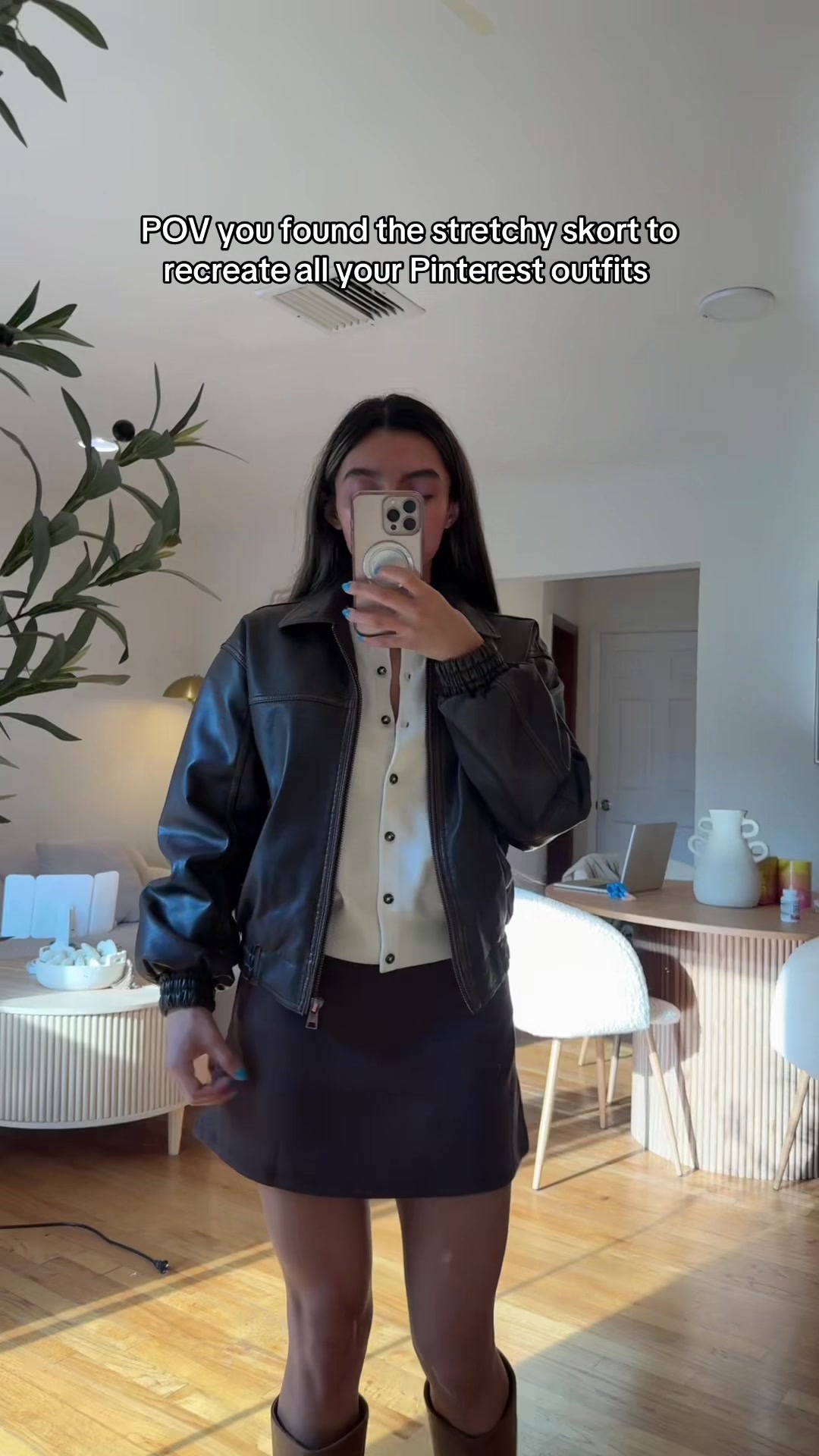 @Bella