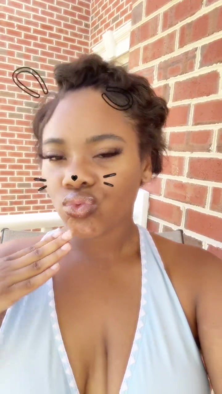 @M.