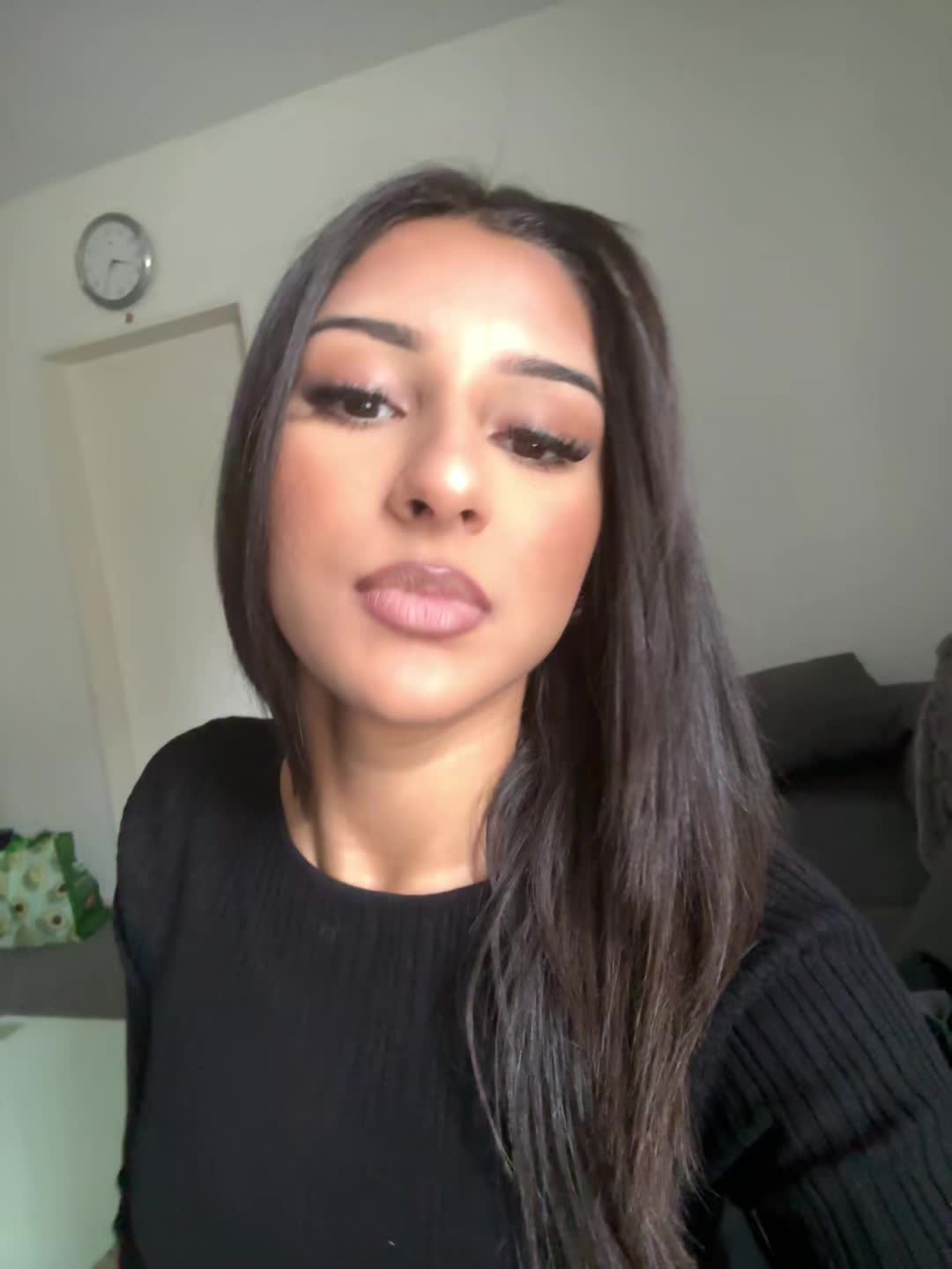 @𝒵𝒶𝓇𝓍𝓊