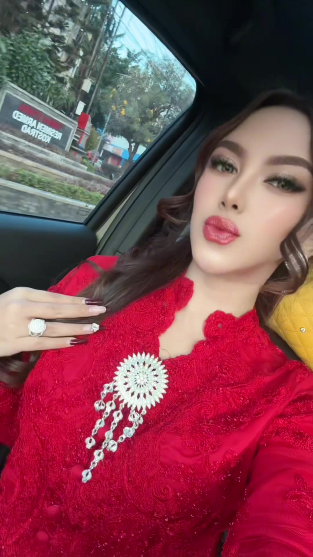 @nezoy