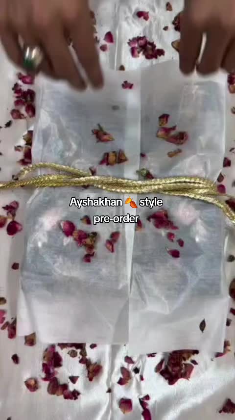 @Ayshakhan style