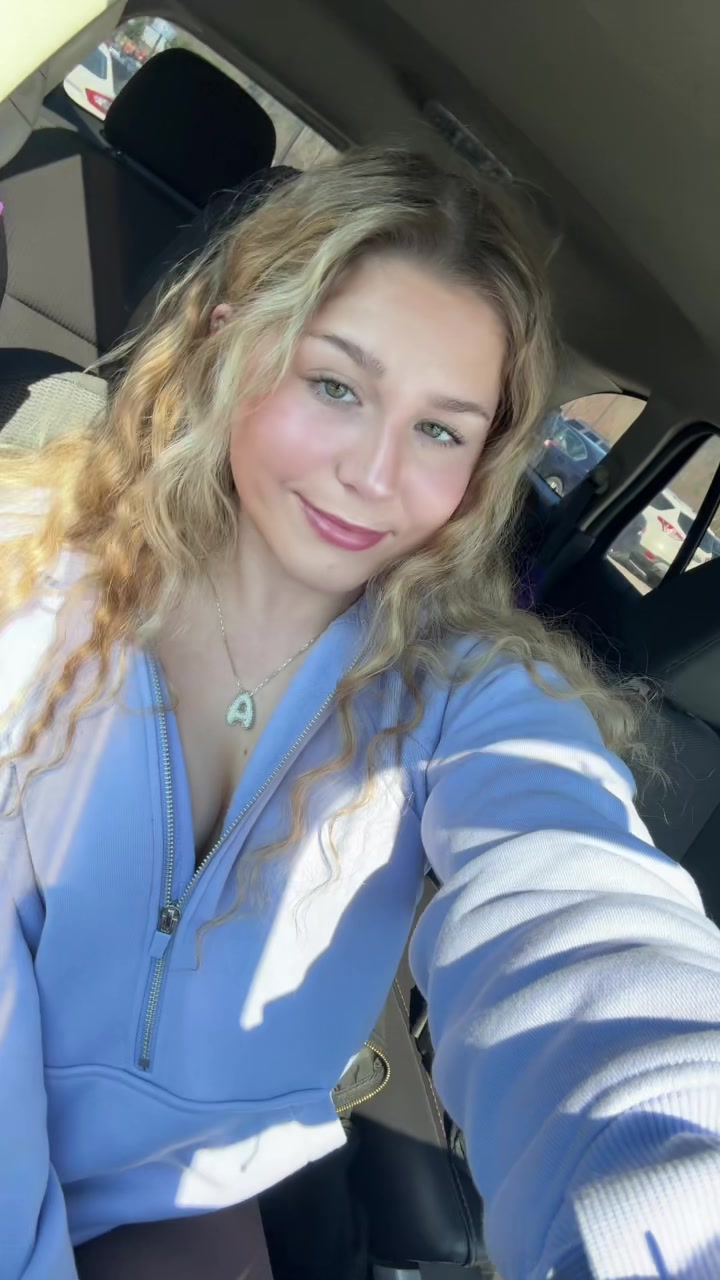 @abbie_nye