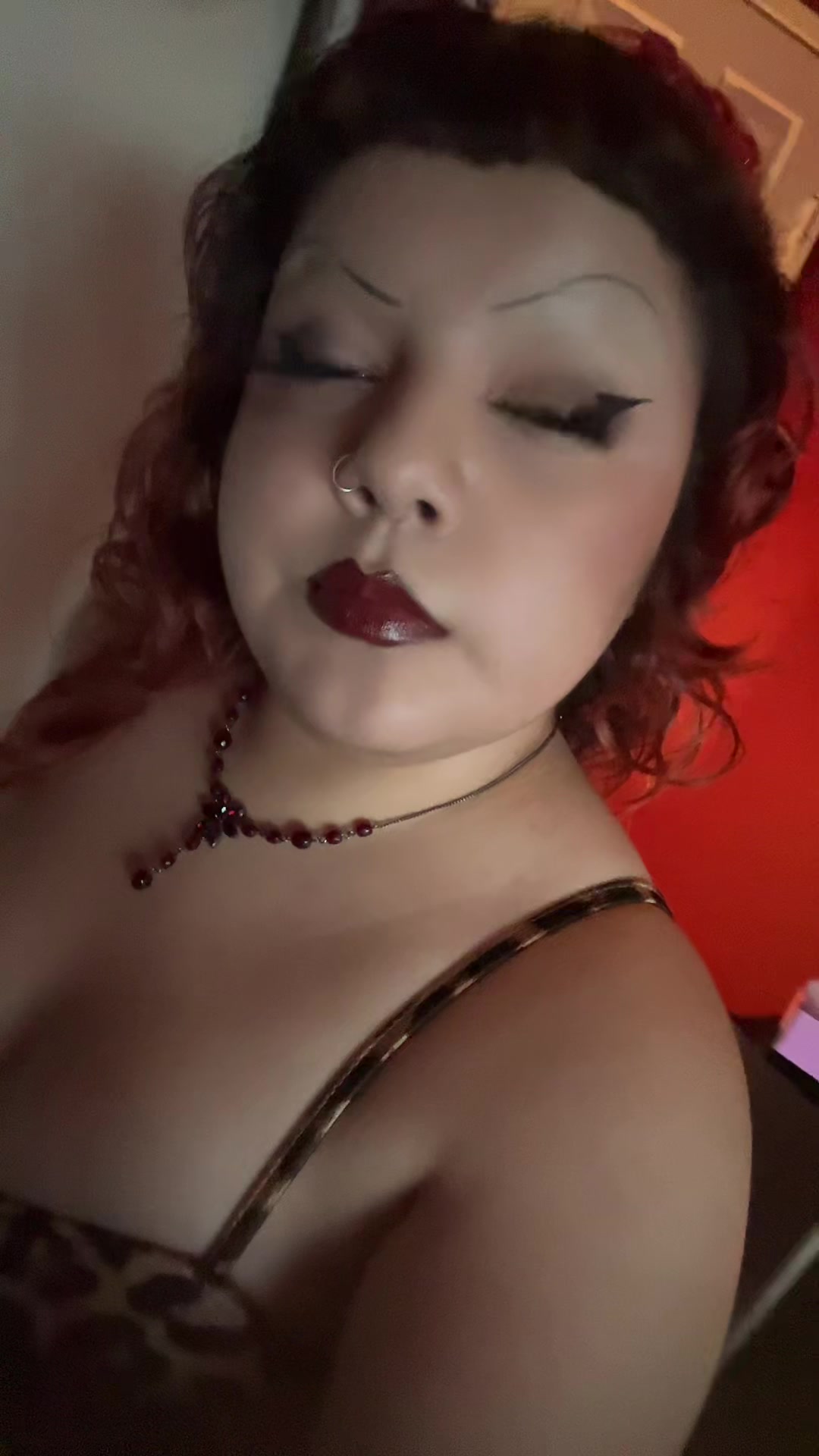@🐾 Miss.Kitty66 🐾