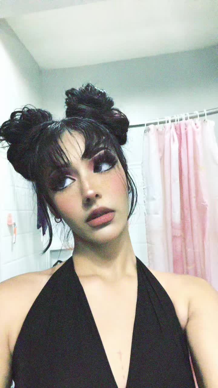@shanaeslim