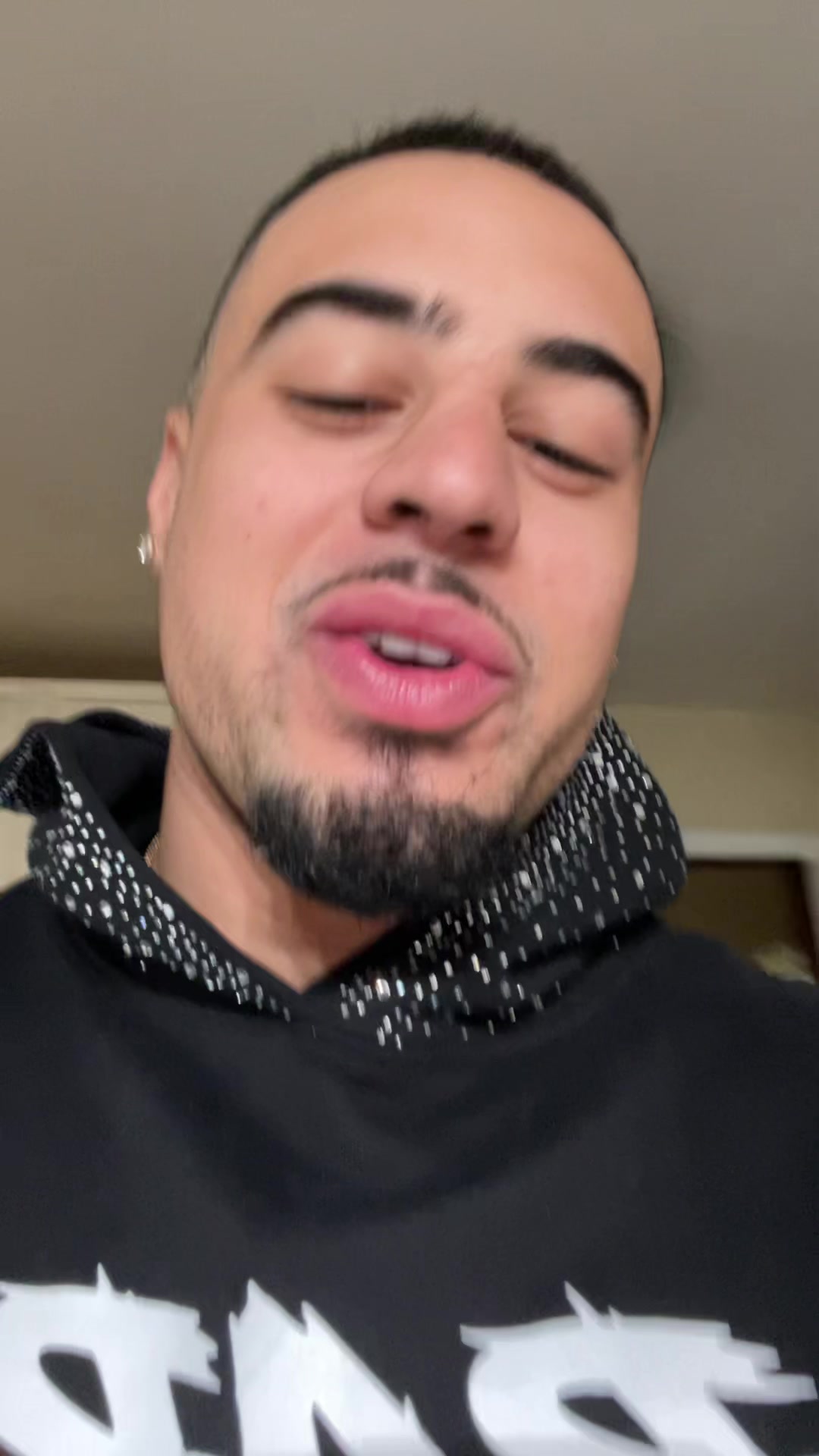 @urgirlsfavlightskin