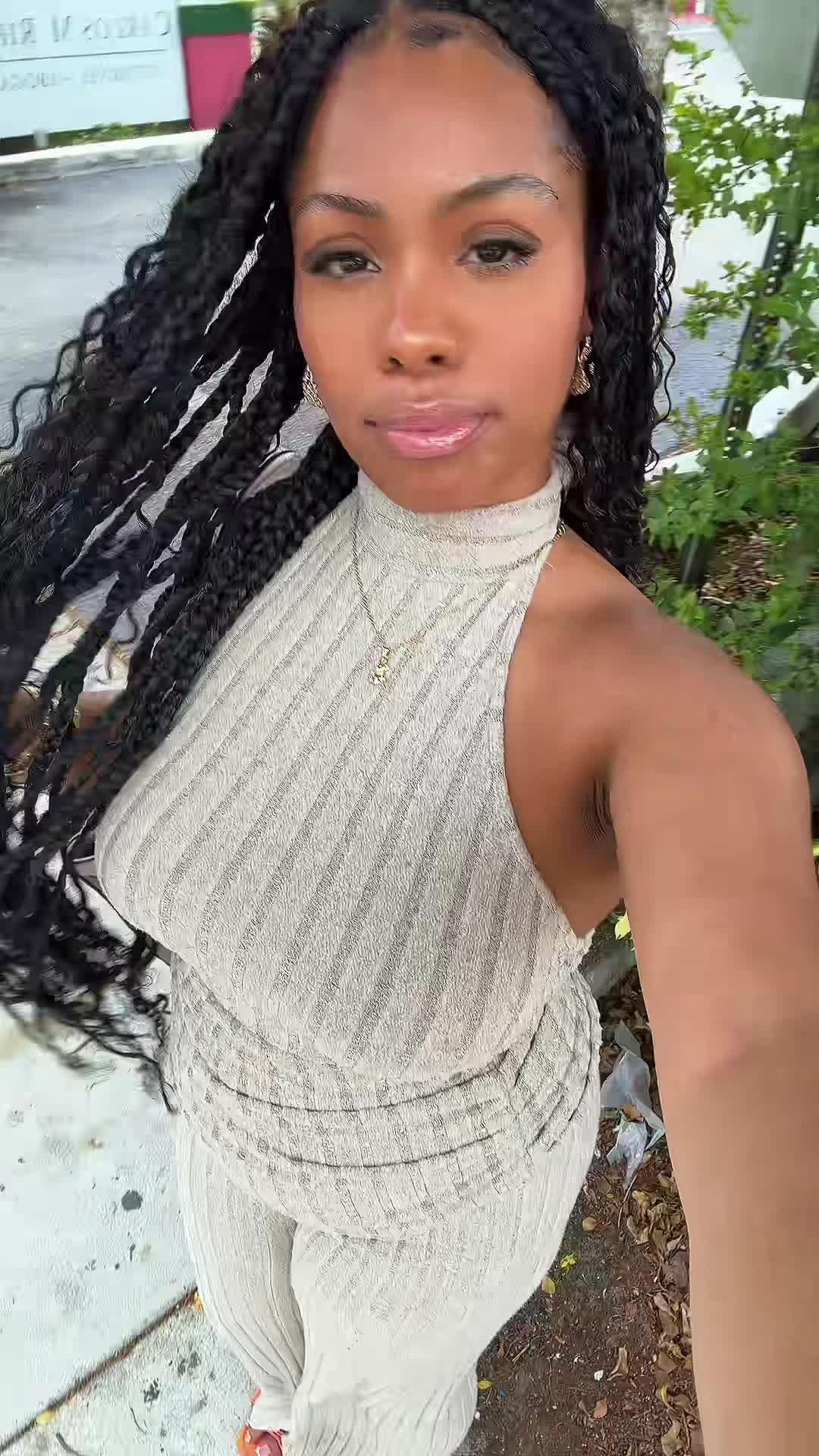 @Naomii