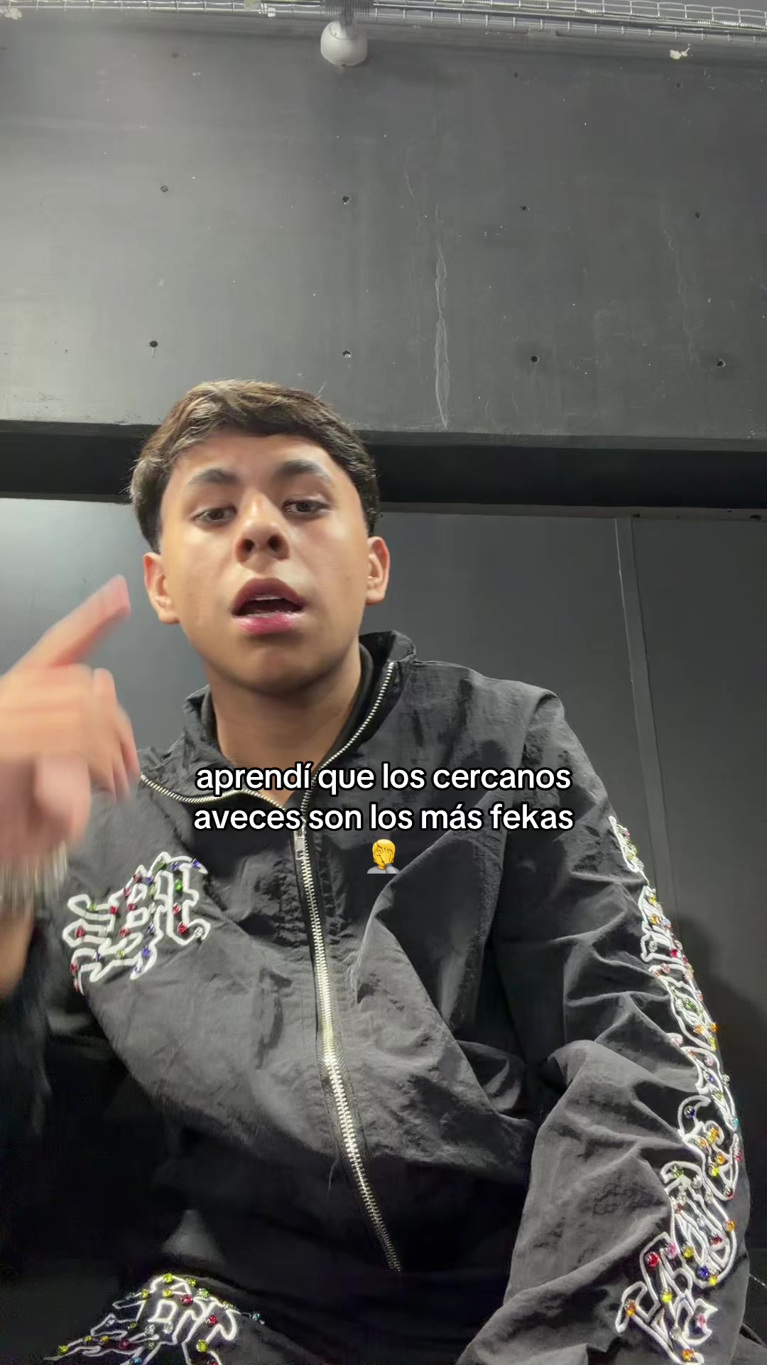 @charlychivas10