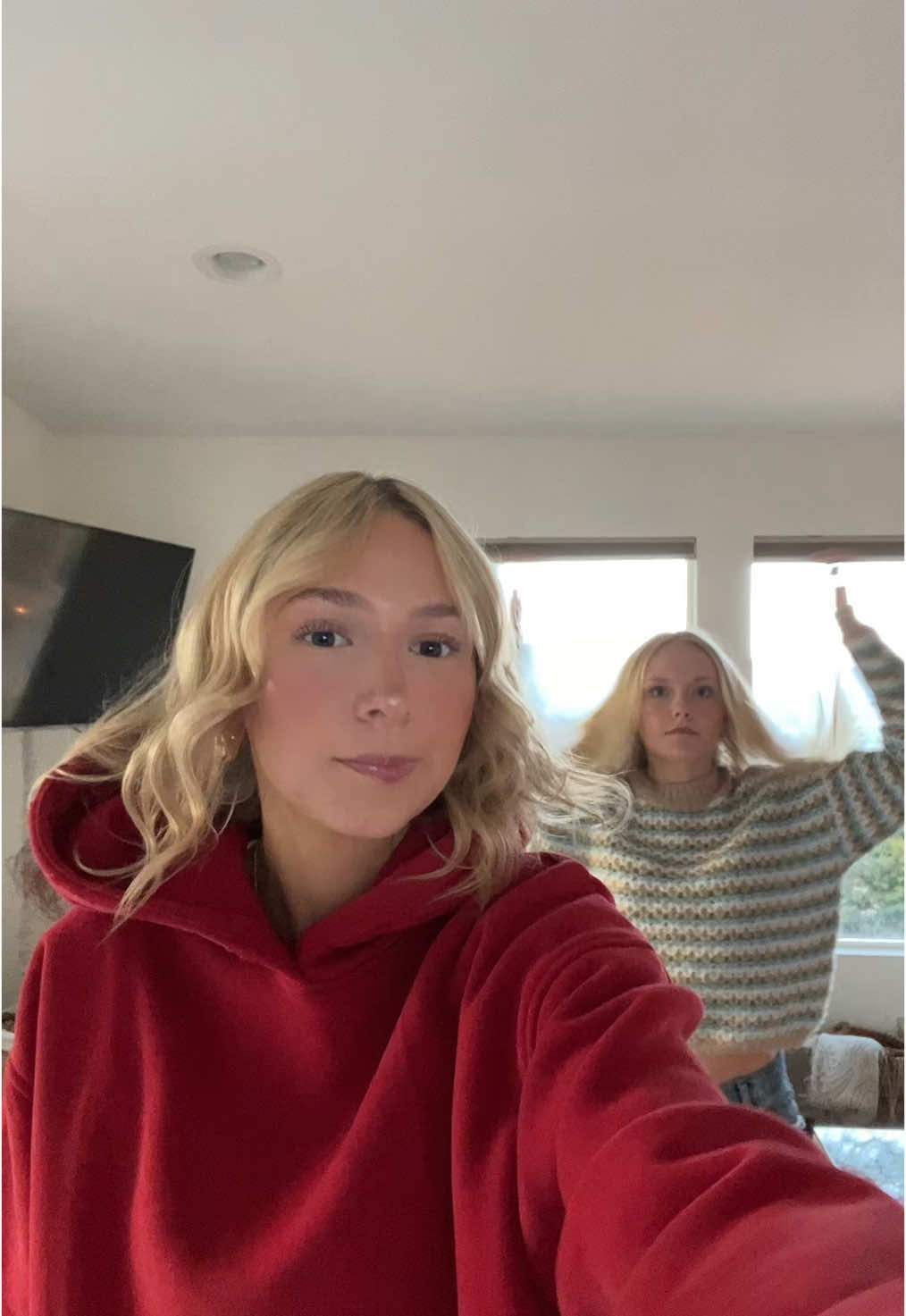 @caroline
