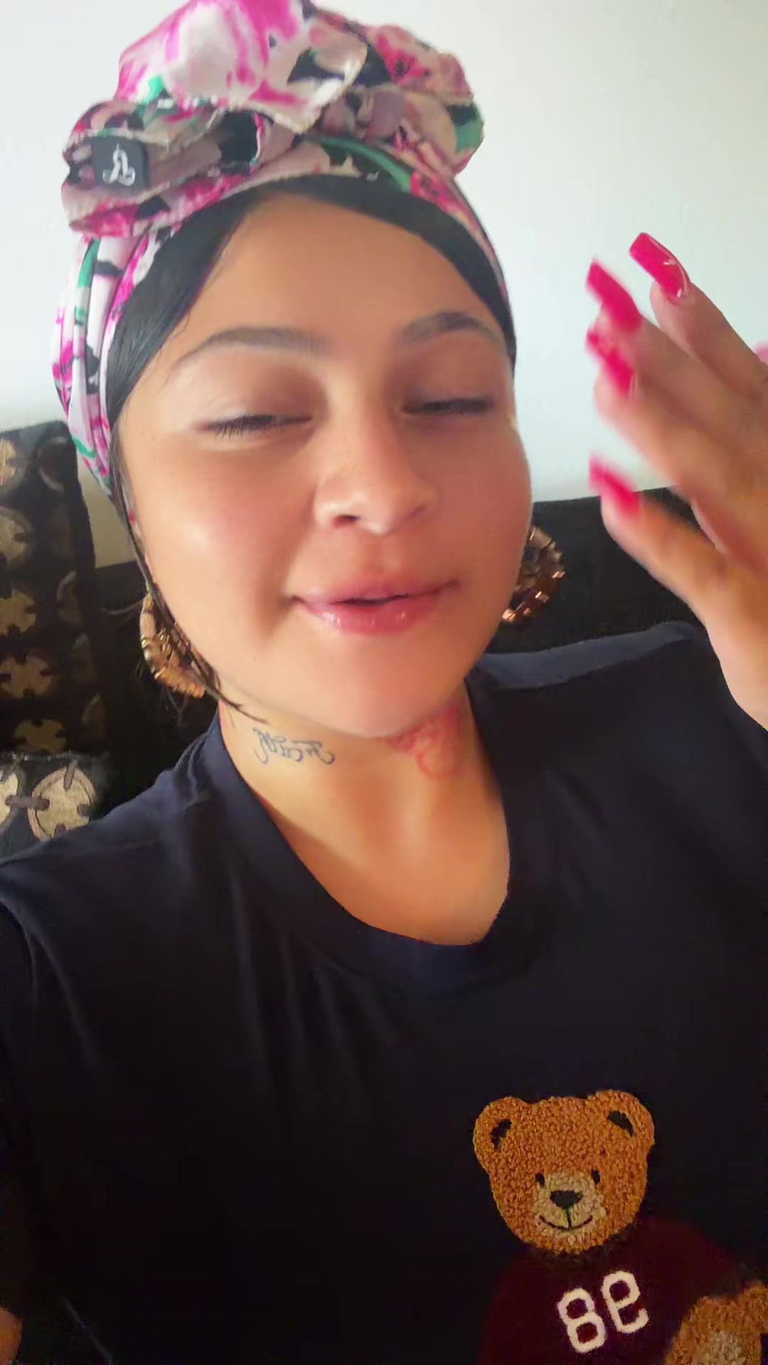 @lilsexcccthang