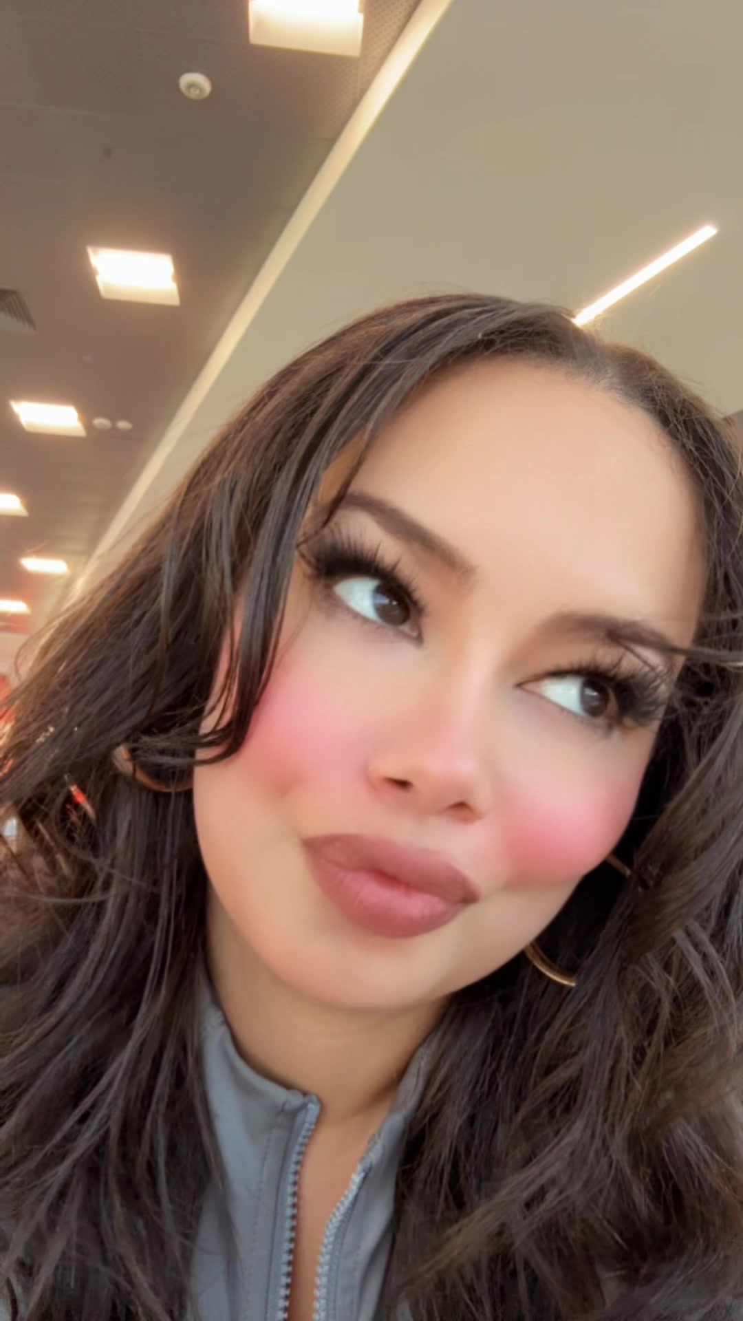 @Mia_posh