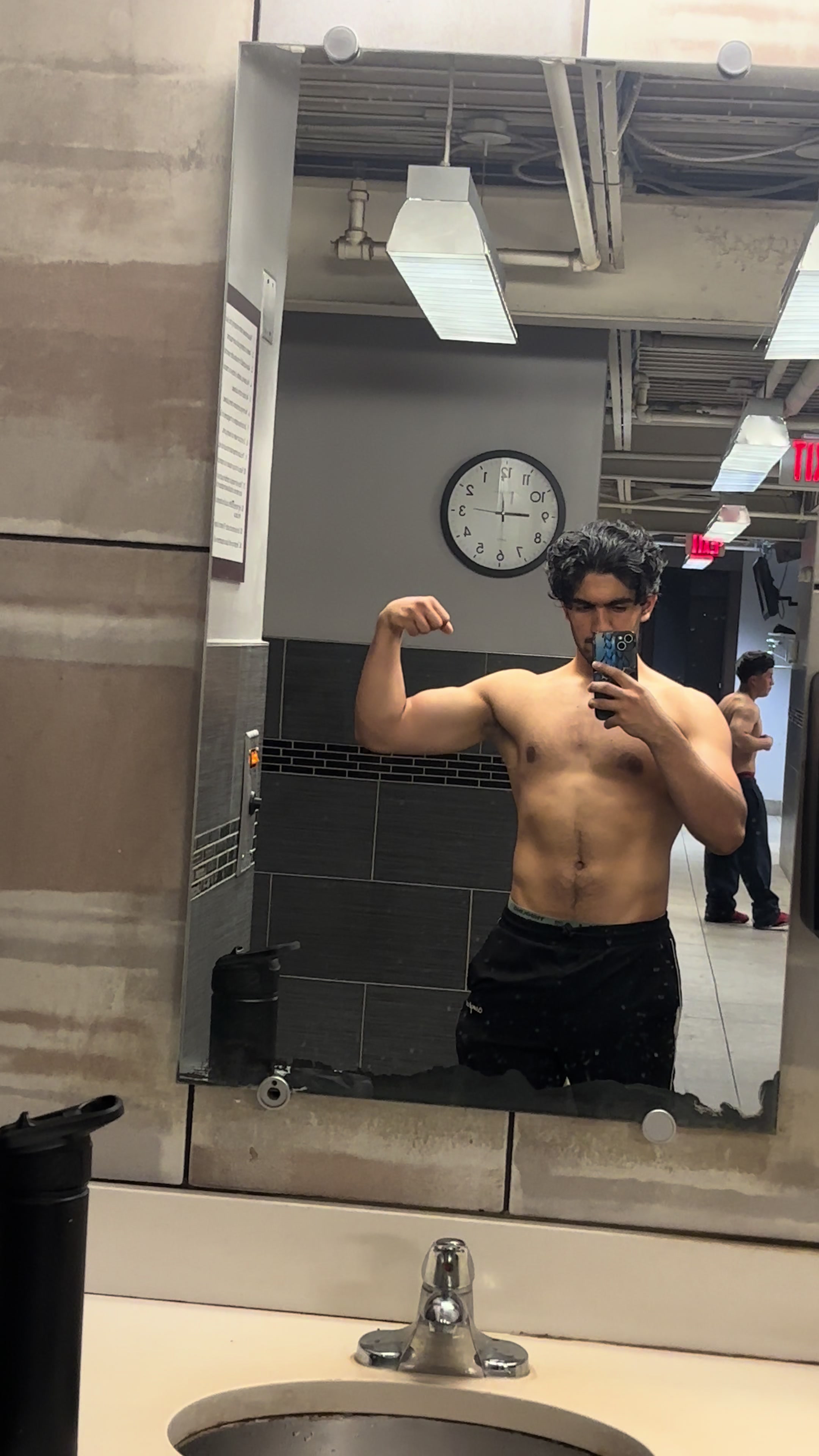 @Physique by sho