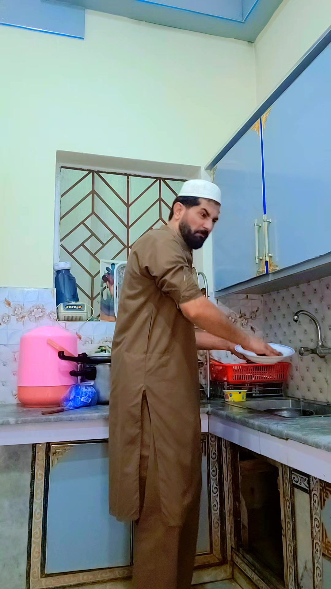 @منجن ماما آفیشل
