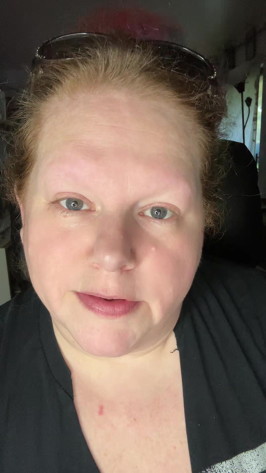 @Over40makeuptok