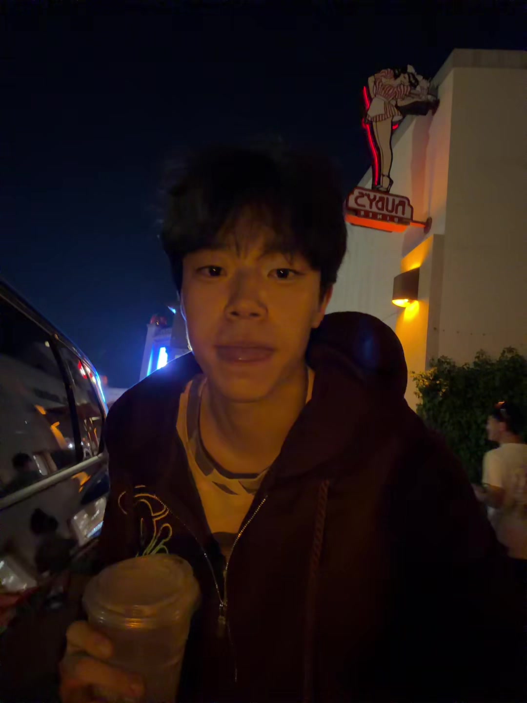 @Royy
