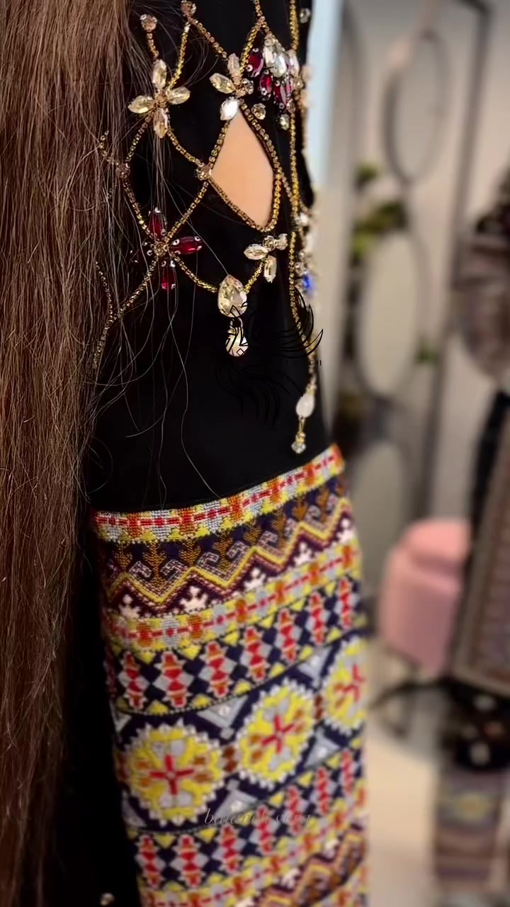 @🦋⃟⃟ ͥ ͣ ͫ نازش ماشکیلی👰࿐