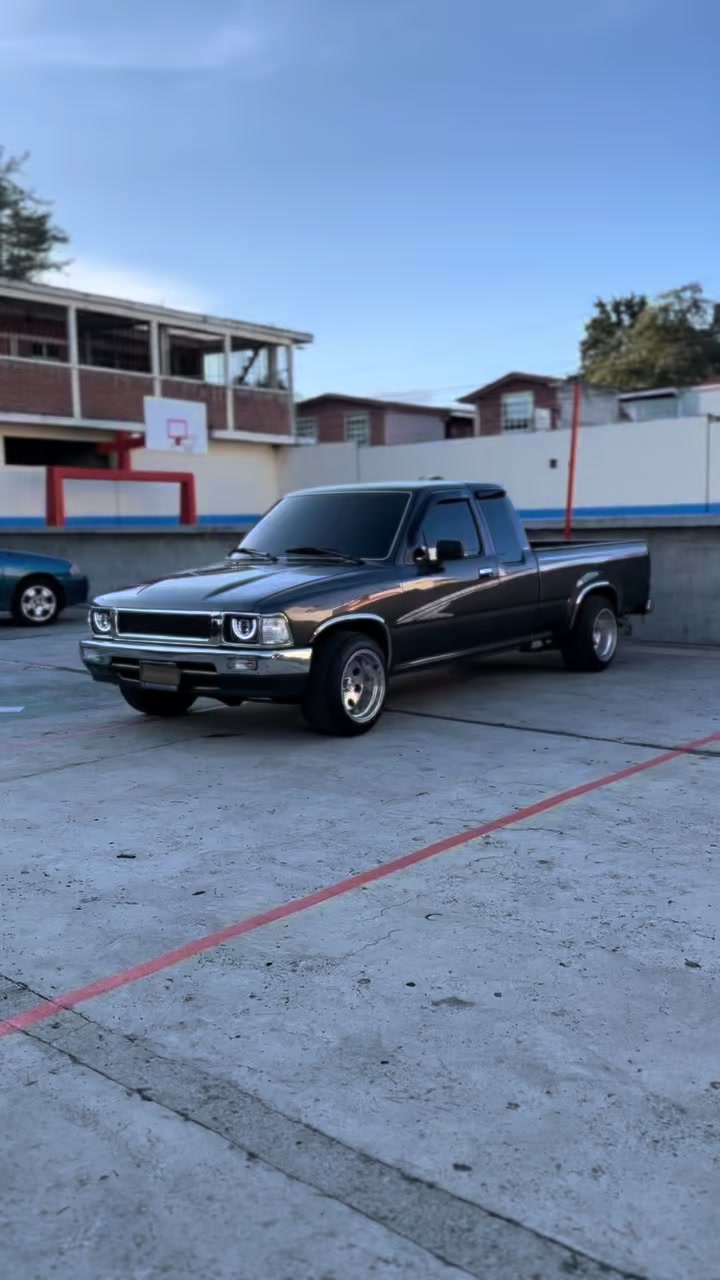 @Deecars