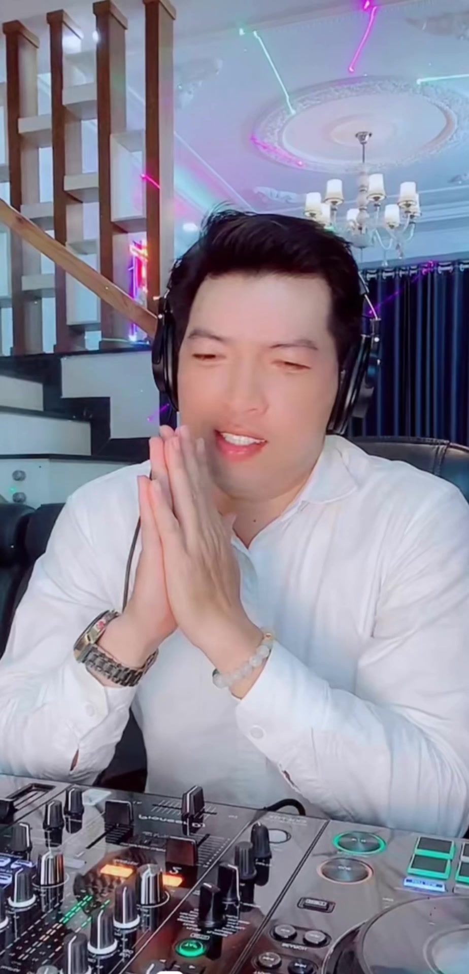 @H&ugrave;ng Master