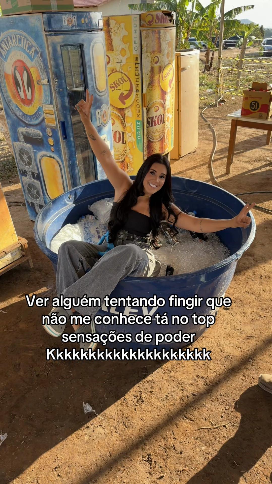 @rayanasantos