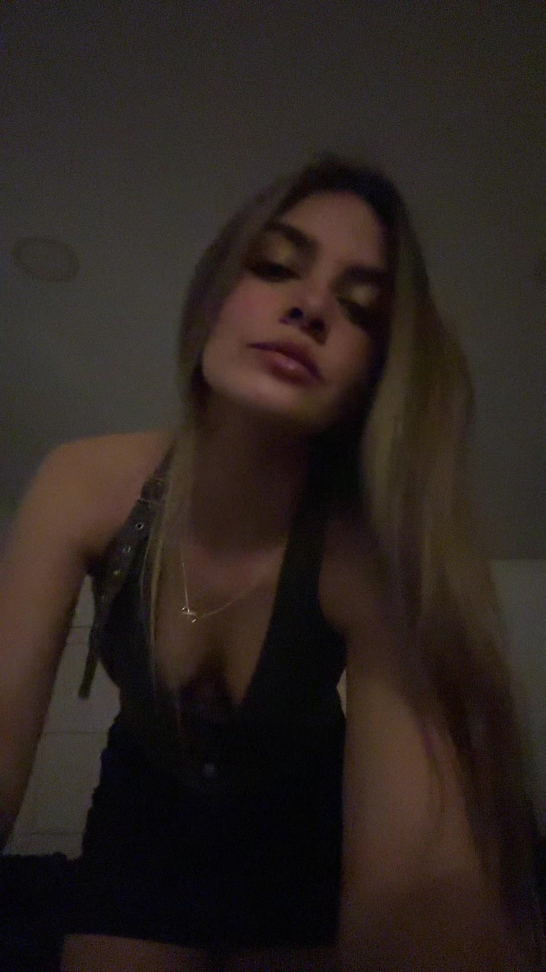 @elena