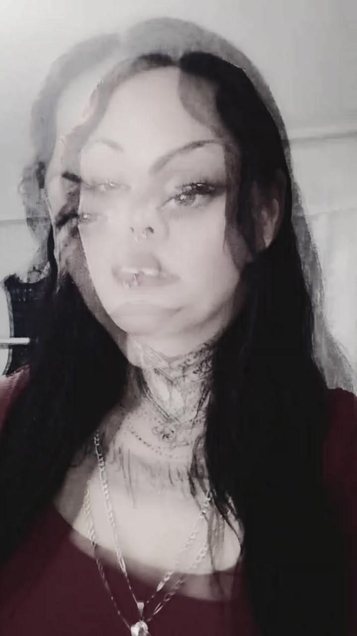 @Badgirl 😈💀👹🔥