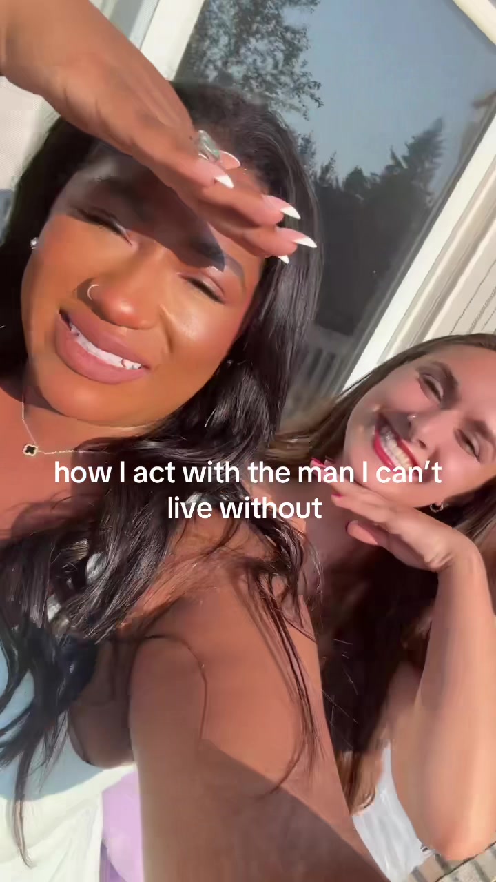 @big boob besties