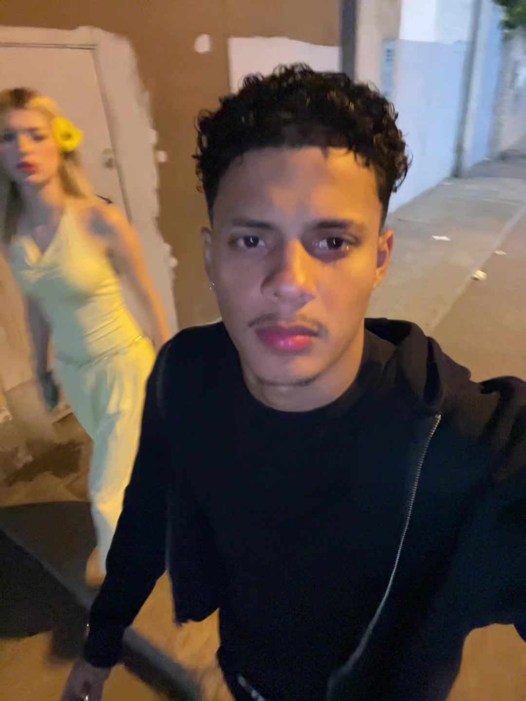 @Soyalejandro