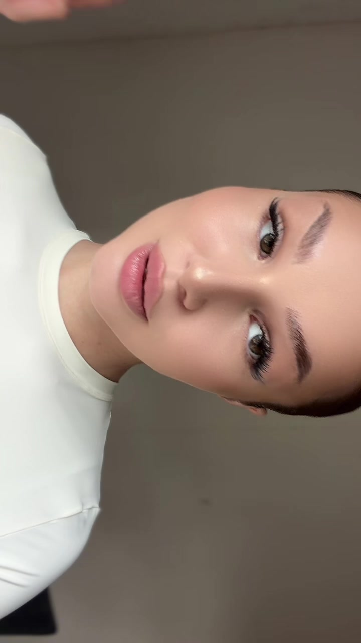 @с любовью, Е.🧿