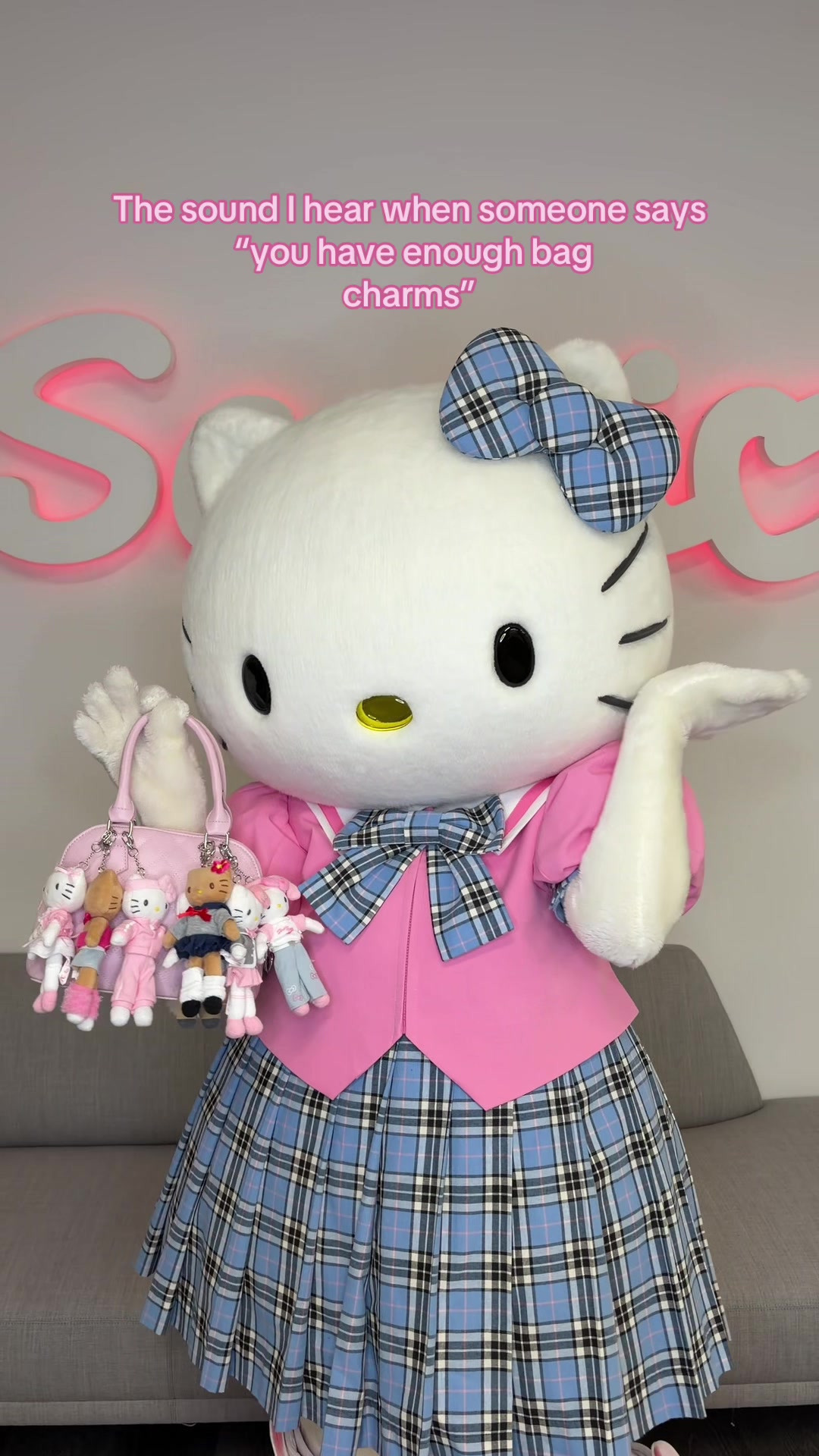 @hellokitty