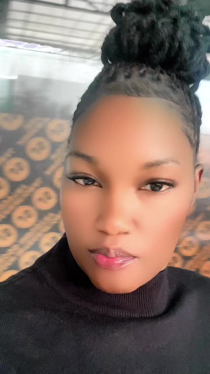 @Soniah_Empress👑