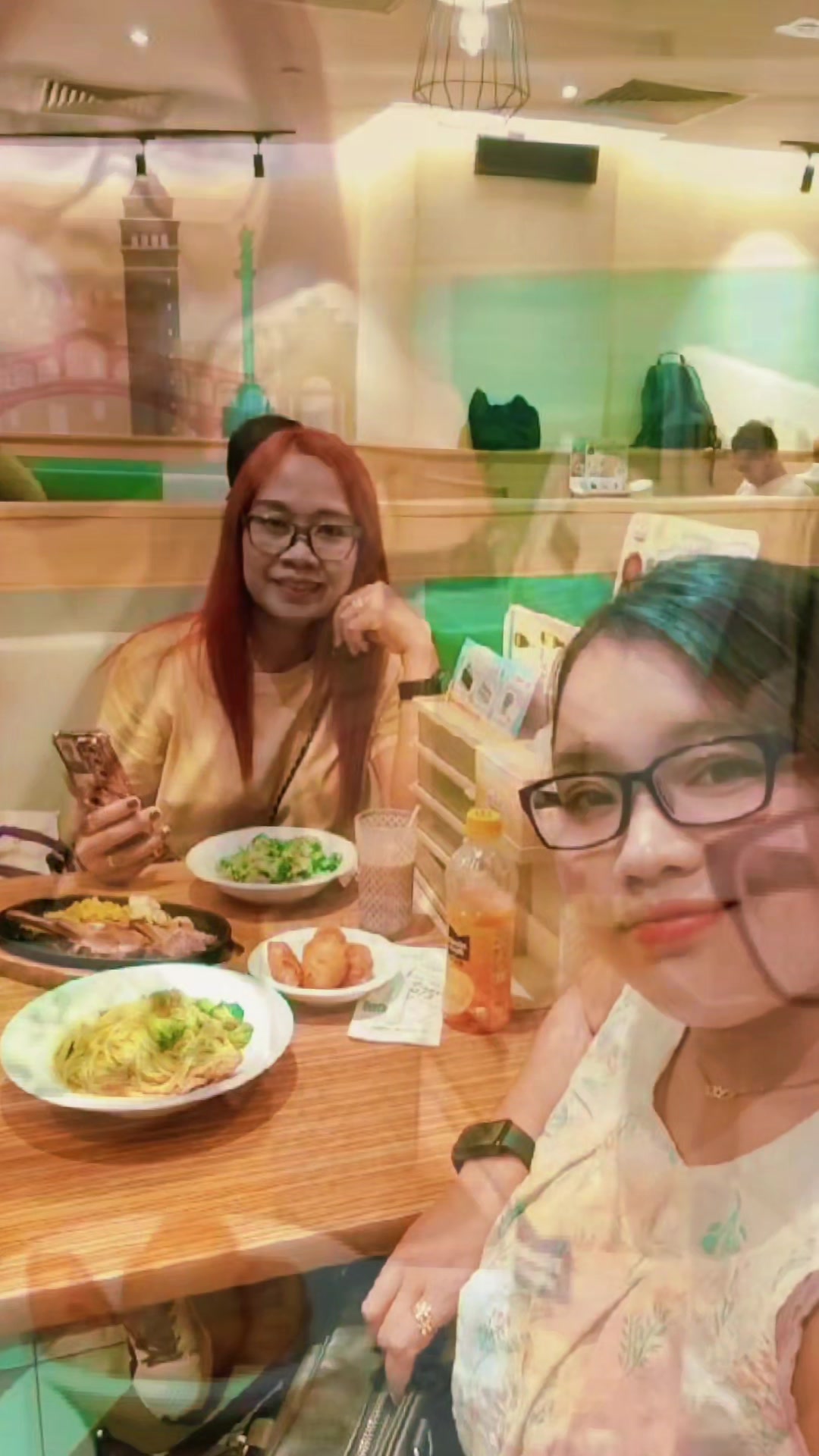 @evychan02