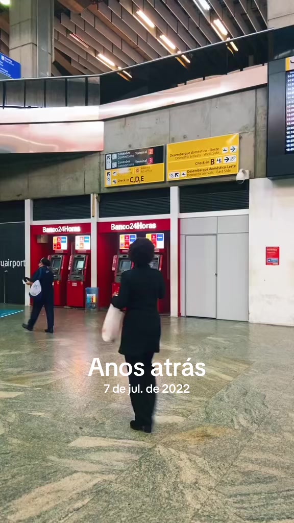 @Let&iacute;cia Barros