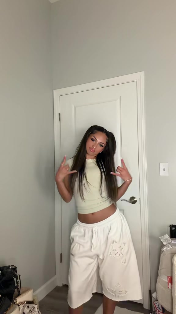 @Alexia Lynn