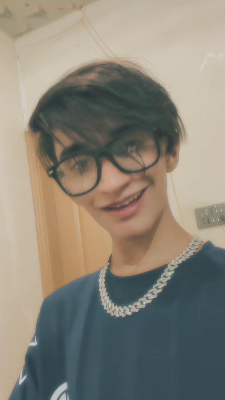 @ℳ𝓇.𝒸𝒽𝒰𝓏𝒶🐣