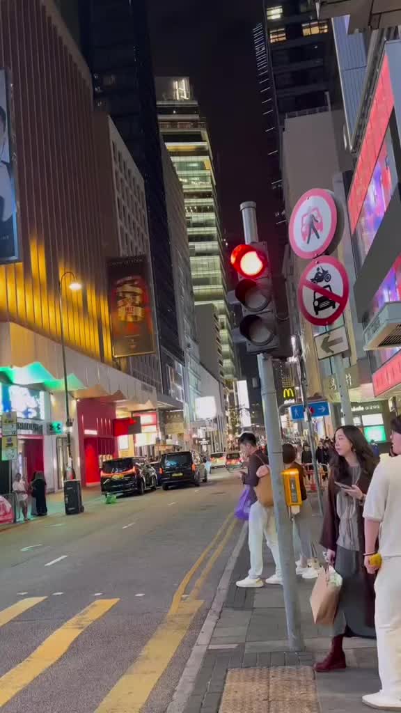 @Nur Huang 🇭🇰