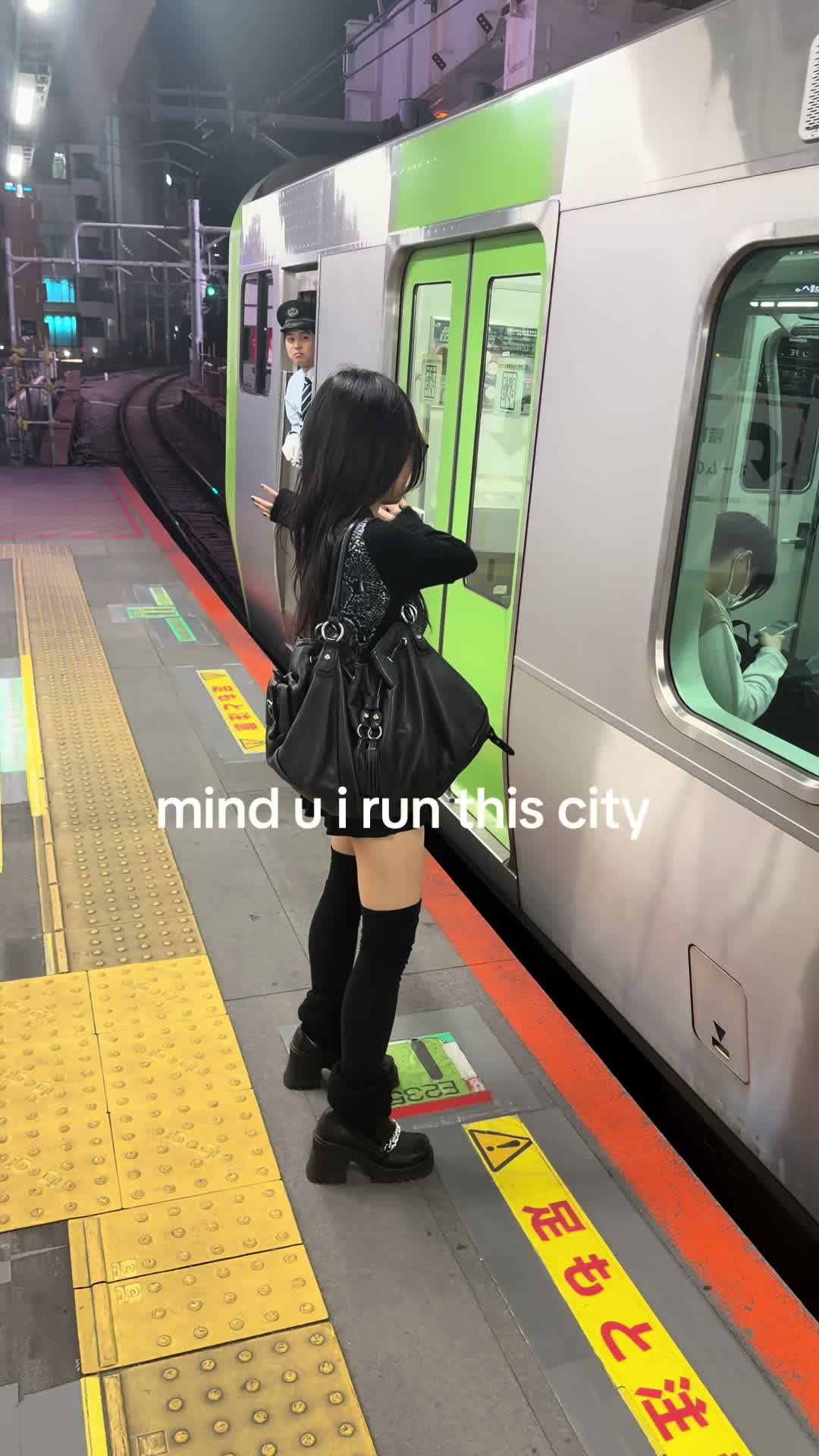 @momo